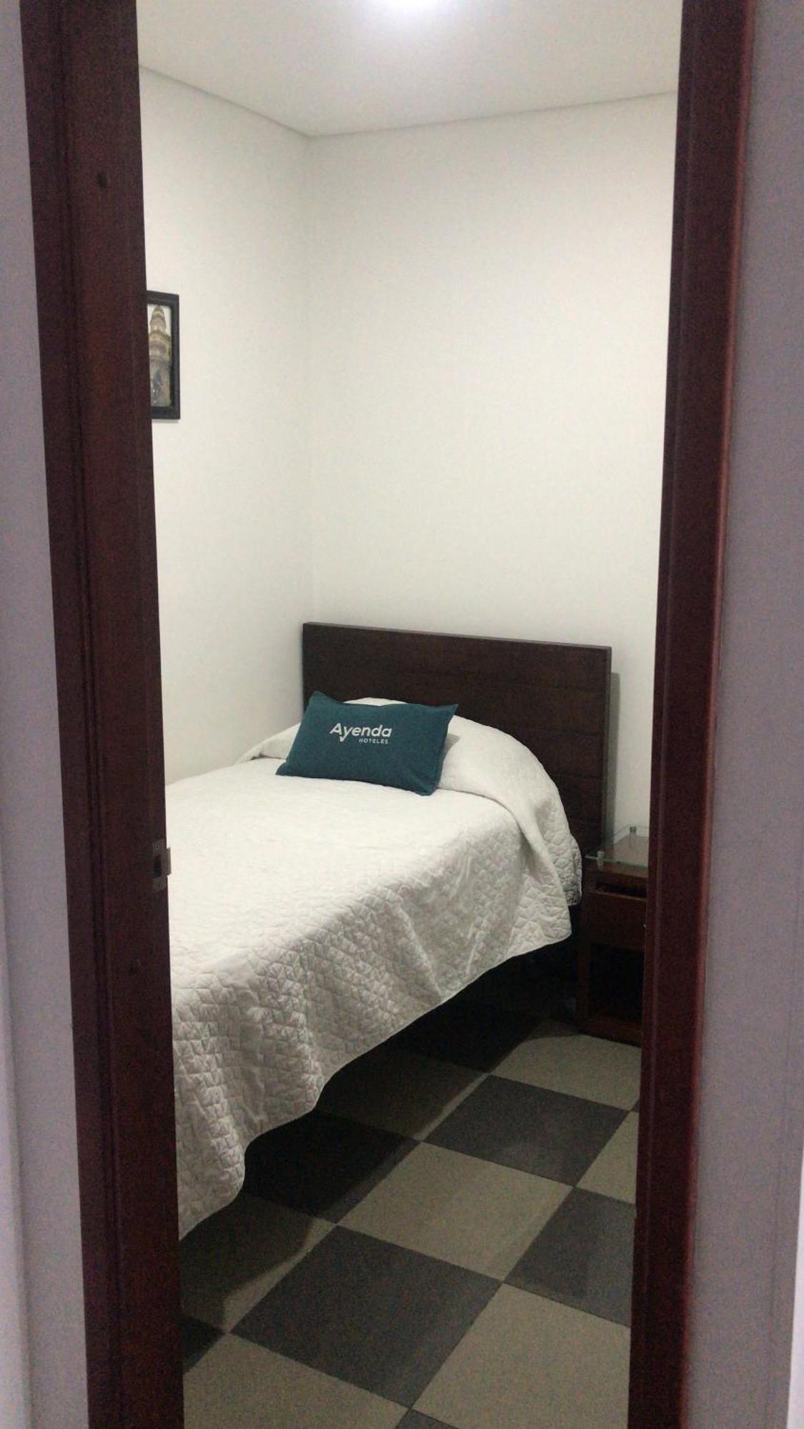 Hotel Ayenda 1043 Kafir