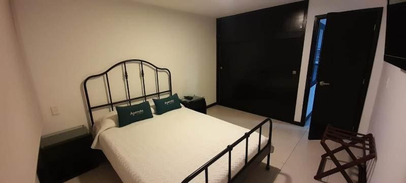Hotel Ayenda 1043 Kafir